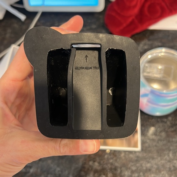 VEUC used 1x CORKSICLE whiskey wedge and insulated glass tumbler - Picture 9 of 11